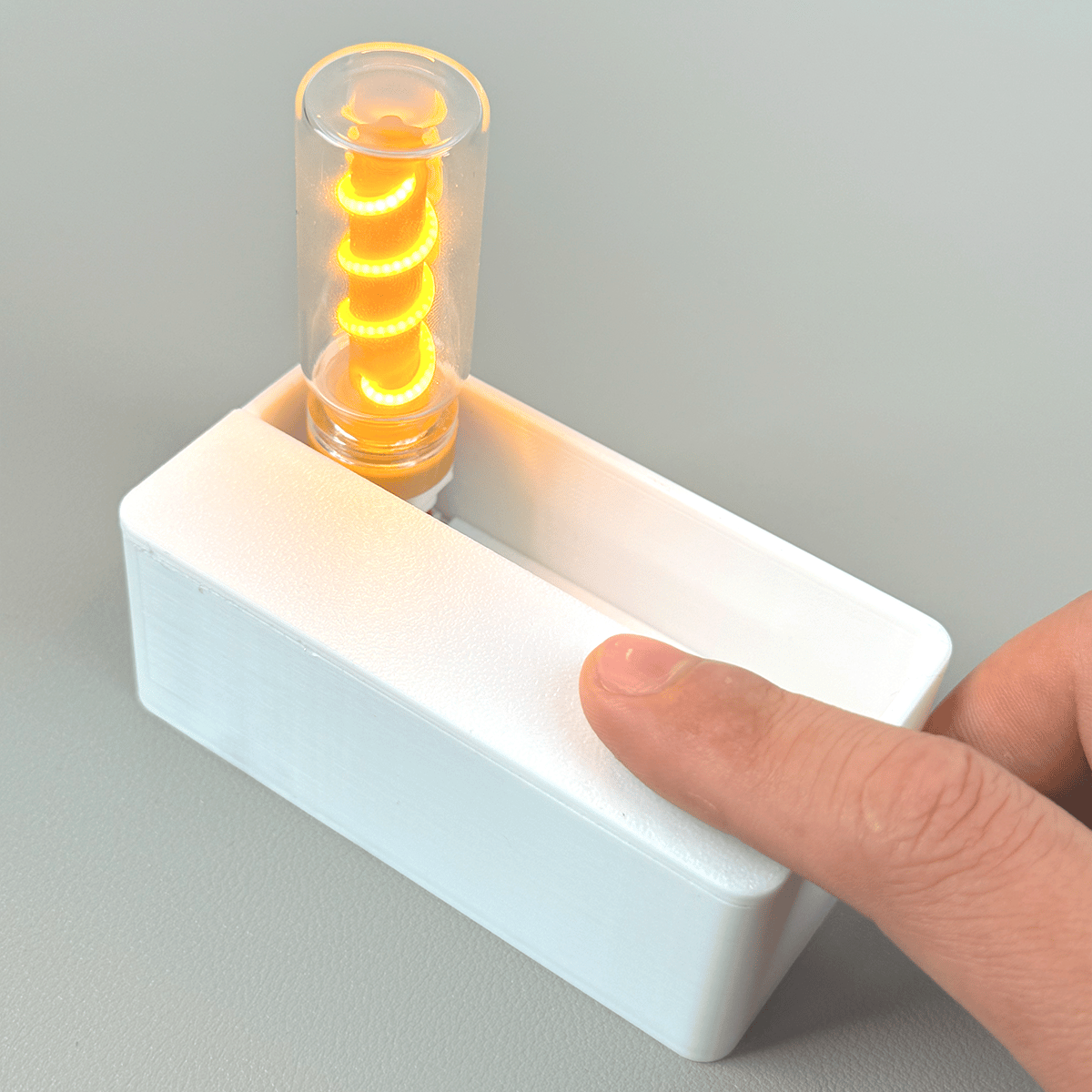 MagnetoLamp™ | 3D-gedruckte magnetische Ejektions-Nachtlampe