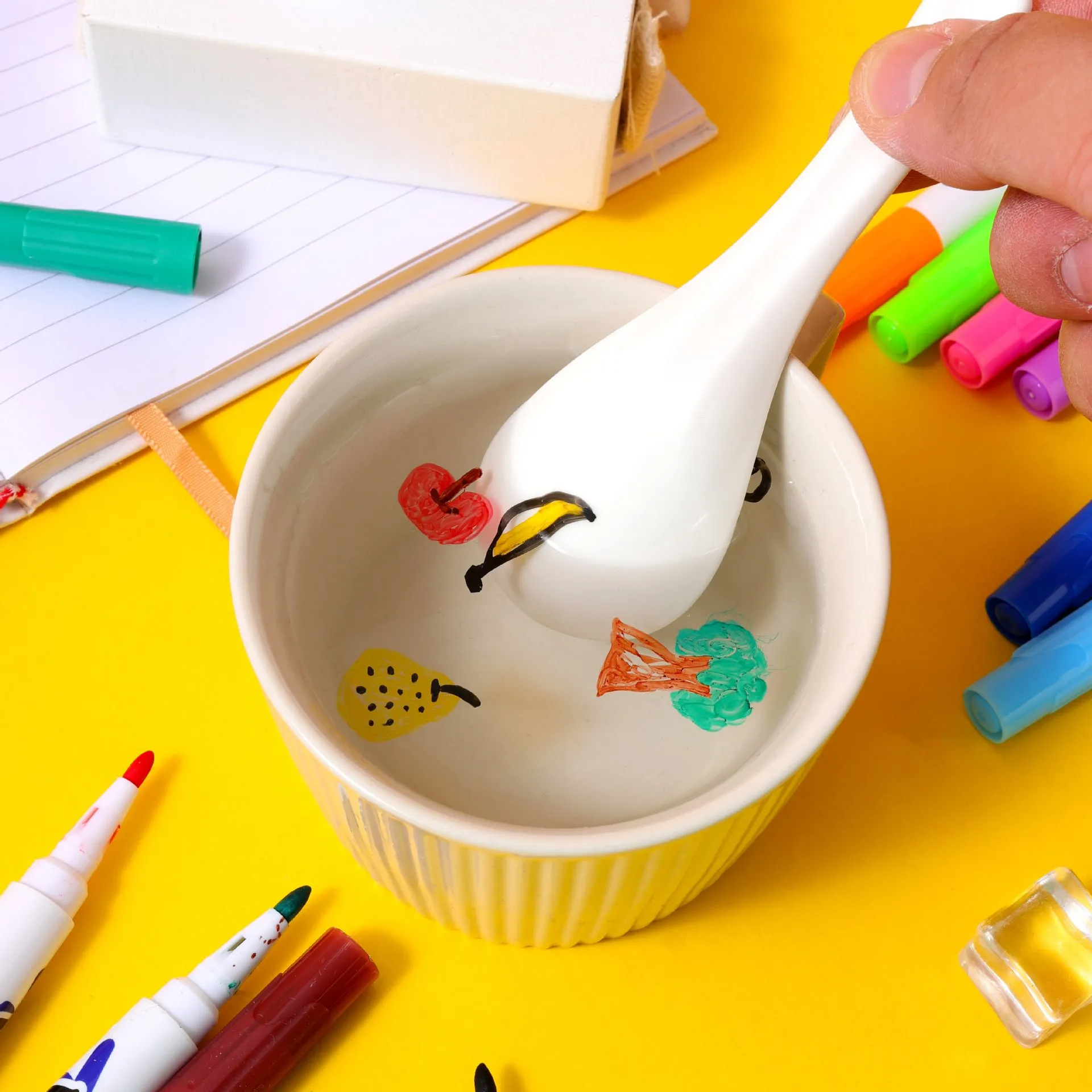 Magic Water Markers™ | Kreative Kunstwerke im Wasser