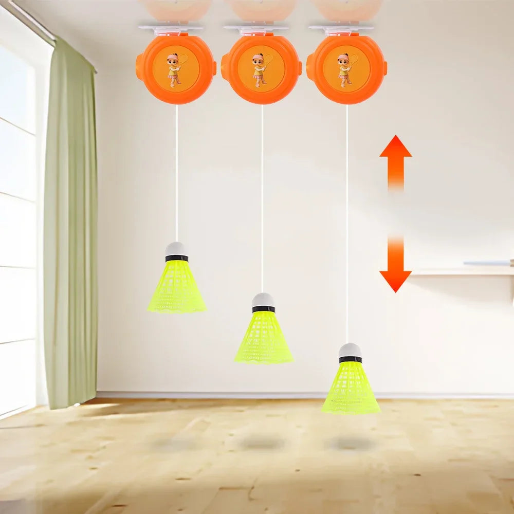 SoloBadminton™ | Perfektionieren Sie Ihre Schläge, verbessern Sie Ihre Reaktionszeit und trainieren Sie jederzeit und überall.