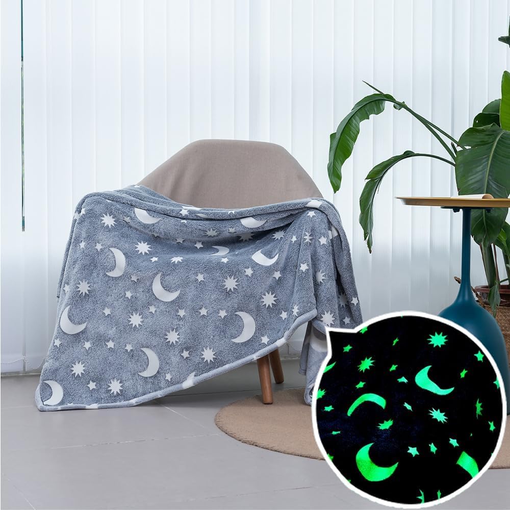 50% RABATT | CosmoBlanket™ | Glow-in-the-Dark Kuscheldecke – Ultraweiche, leuchtende Decke für Kinder | 5h Leuchteffekt & hypoallergenes Flanell