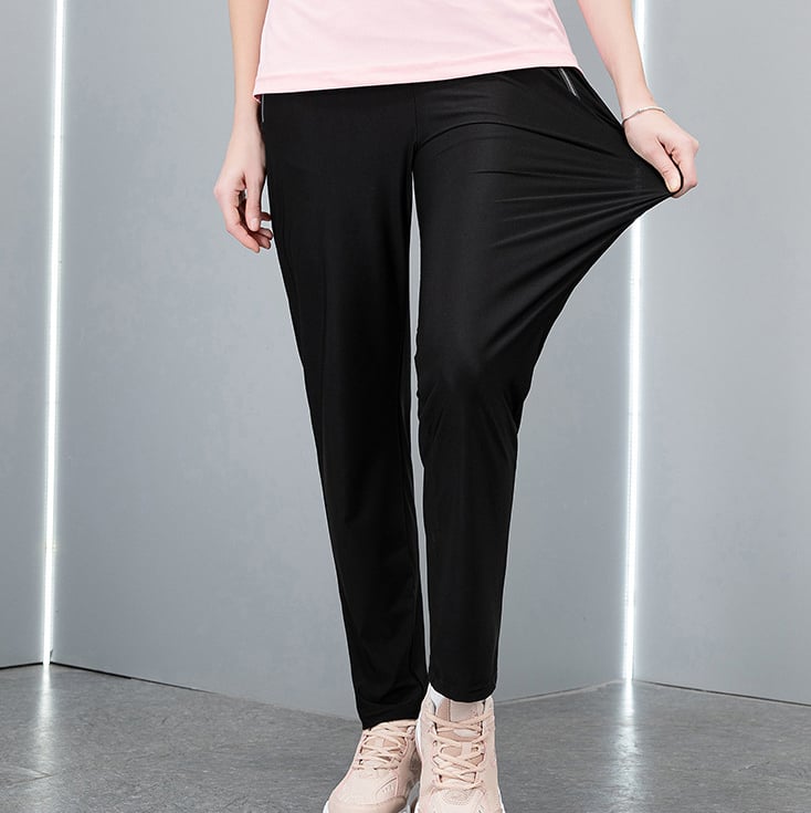FlexiSilk™ | Superelastische Sporthose aus neutralem Ice Silk