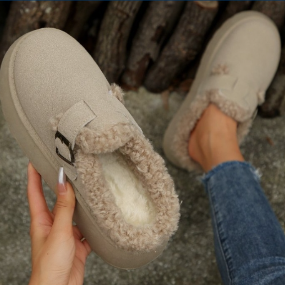 LuxeStep™ | Stilvolle Damen Pantoffeln mit Fell – warm, verstellbar & mit komfortabler Plateausohle