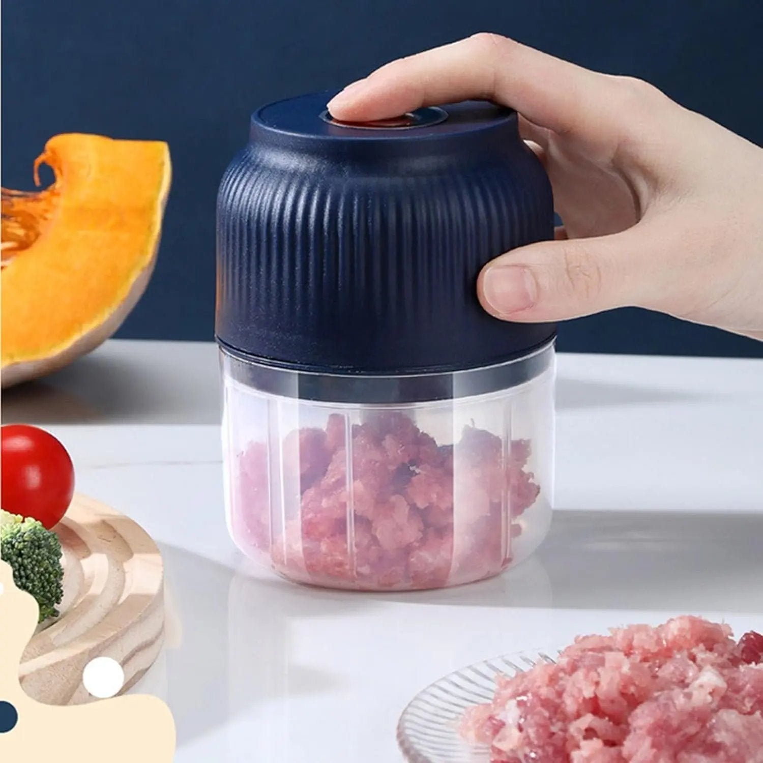 ChopEase™ | Mini Knoblauch-Zerkleinerer — Hackt Fleisch, Nüsse & Gewürze mühelos