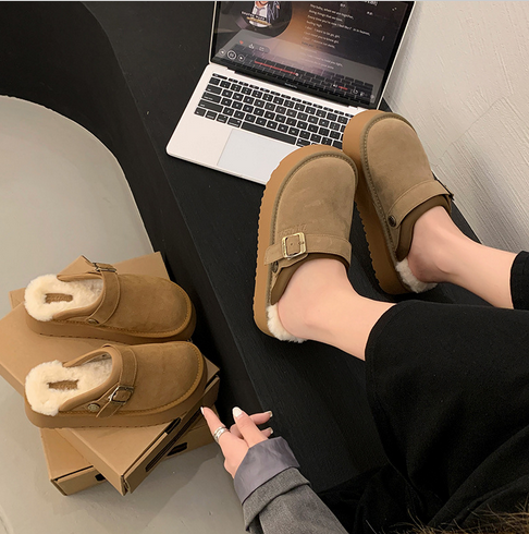 WildSuede™ | Damen Hausschuhe aus Wildleder – warm, weich, rutschfest & komfortabel für den Winter