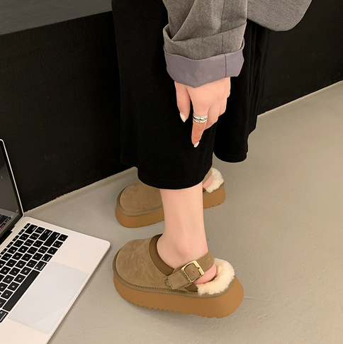 WildSuede™ | Damen Hausschuhe aus Wildleder – warm, weich, rutschfest & komfortabel für den Winter